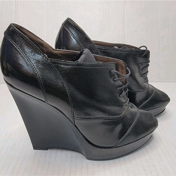 MARNI ITALY peep-toe lace-up patent leather brogue wedge platform booties 41 - Picture 2 of 10